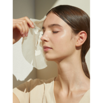 SKIN1004 MADAGASCAR CENTELLA MASQUE AMPOULE EN FEUILLE D'AQUARELLE