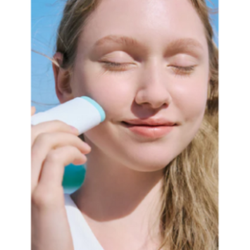 SKIN1004 CENTELLA MADAGASCAR BÂTON DE SOLEIL COUPE SOYEUSE HYALU-CICA