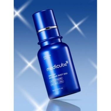 MEDICUBE AMPOULE À DOSES D'EXOSOMES D'UN JOUR 2000 MEDICUBE AMPOULE À DOSES D'EXOSOMES D'UN JOUR 2000