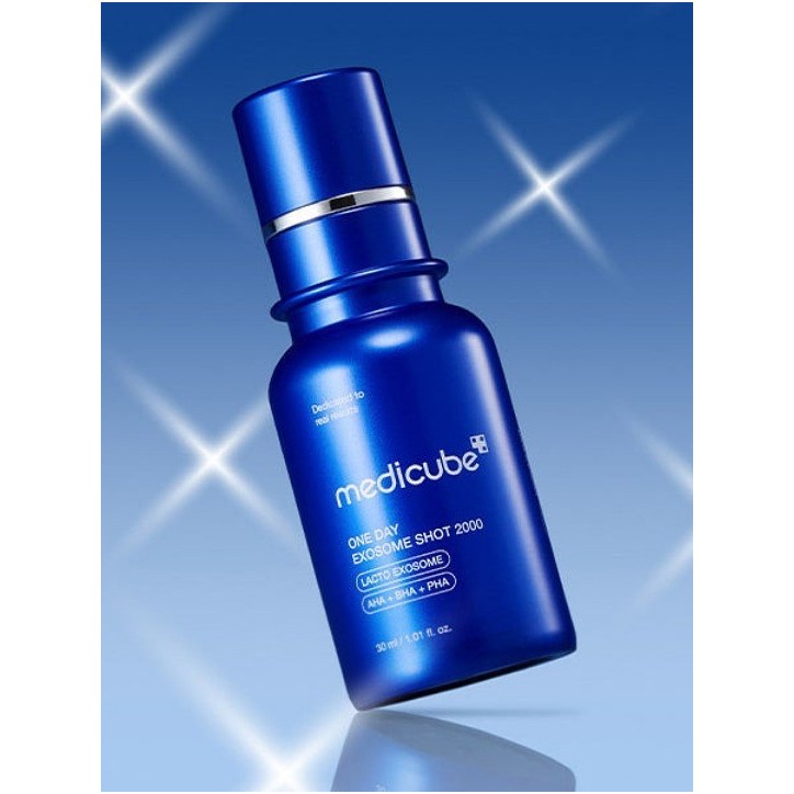 MEDICUBE AMPOULE À DOSES D'EXOSOMES D'UN JOUR 2000