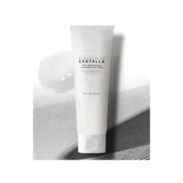 SKIN1004 MADAGASCAR CENTELLA TONE BRIGHTENING CLEANSING GEL FOAM (125 ML)
